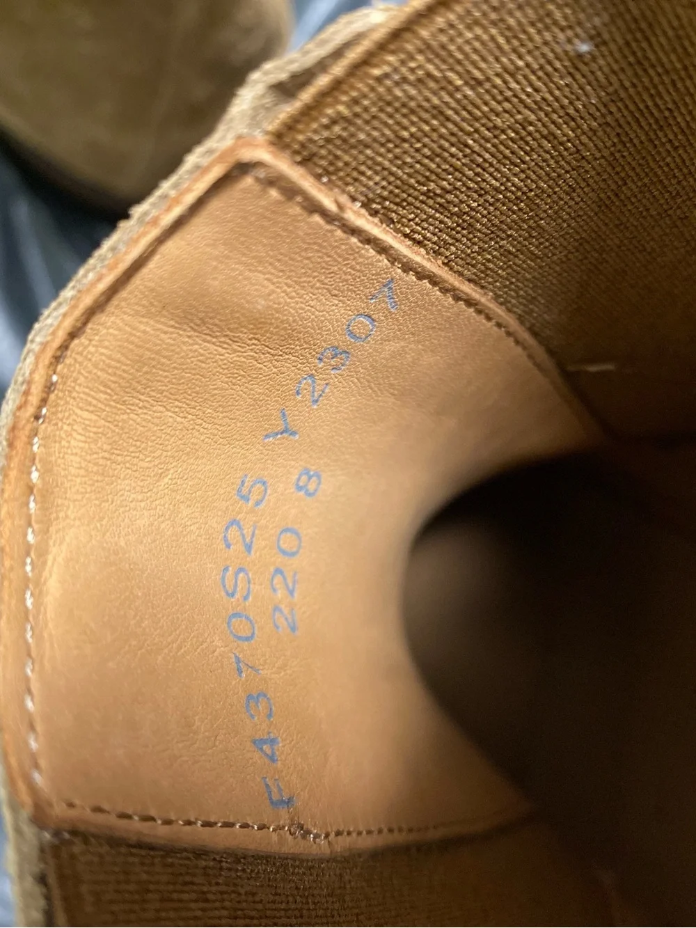 John Varvatos Men's Suede Chukka Boots in Tan Suede
